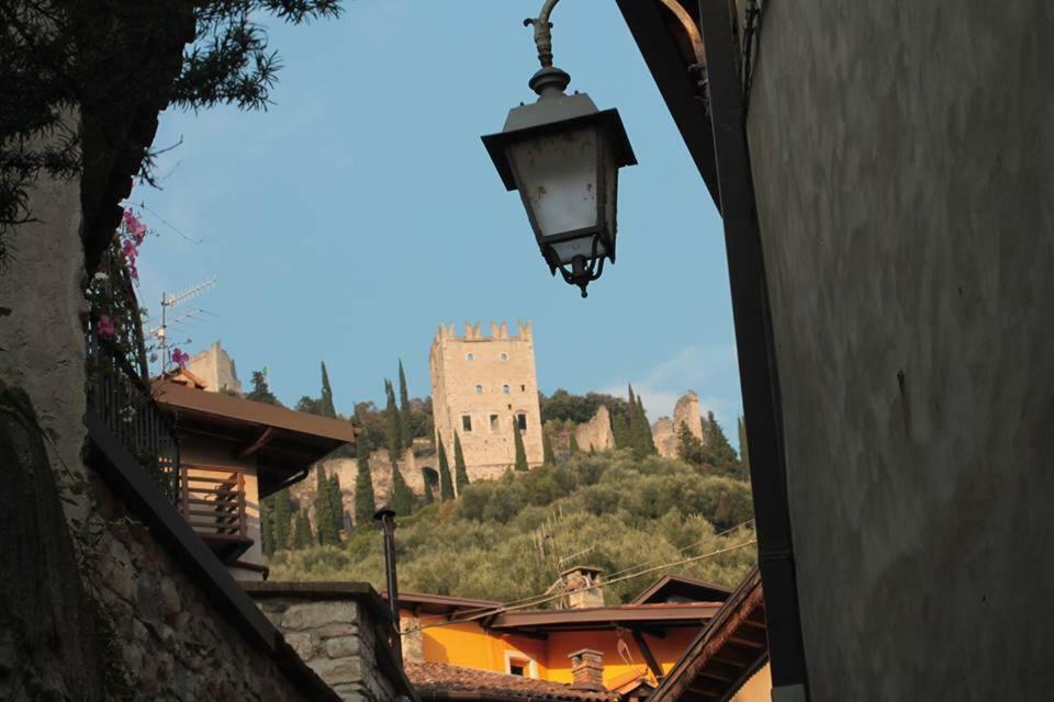 Casa Vacanze Claudette Arco Buitenkant foto